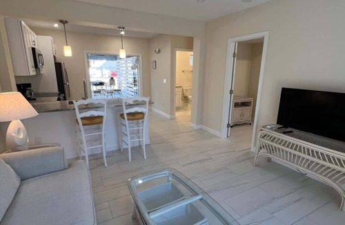 Mid Island Apartment | 191 Anchorage Unit B Cozy Monthly Stay by Beach