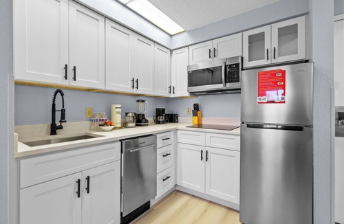 Florida Central Atlantic Coast Apartment | 1BR Free Parking near Universal & Epic Universe