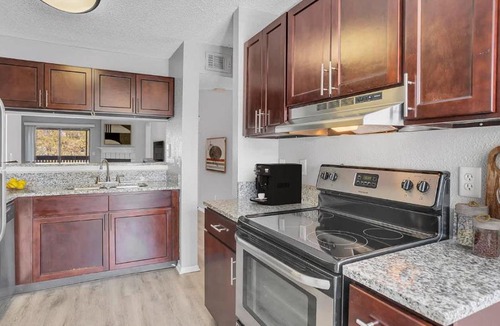 Golden Glades - The Woods Apartment | 1st Floor King Bed Beach Mayo Clinic Pets Welcome