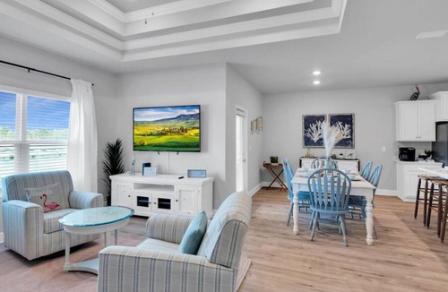 Port St. Joe House | 🏖️1st Row Beach House🌴6 Seat Golf Cart 🌊OceanView Pools🏝️Beach Equip🔥Patio-Firepit