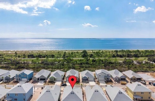 Port St. Joe House | 🏖️1st Row Beach House🌴6 Seat Golf Cart 🌊OceanView Pools🏝️Beach Equip🔥Patio-Firepit