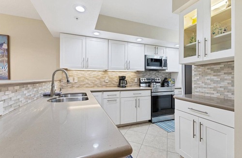 Longboat Key Condo | 2/2 Condo, Beach/Pools/Fitness/Tennis