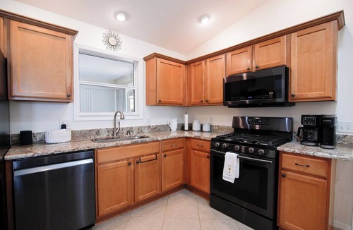 Liberty Park House | 2/2 Dog Friendly w/Golfcart