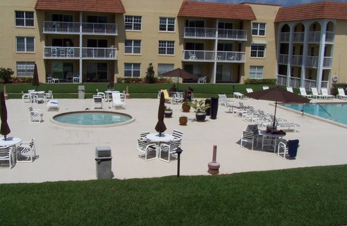 Point East Condo | 2/2 Ocean view 2nd Floor Unit