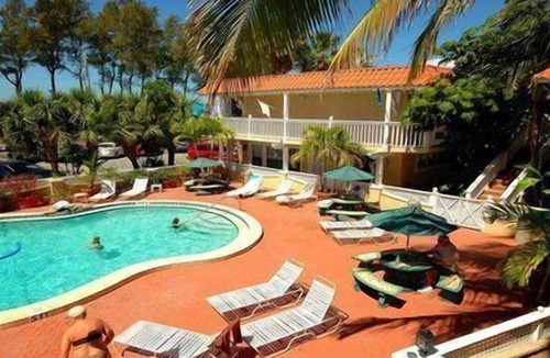 Bradenton Beach Hotel | 2 Bedroom, 2 Bathroom on the bay front. #157 Pet Friendly
