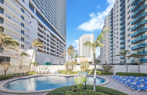 Hollywood South Central Beach Condo | 2 bedroom, 2 bathroom apartment at Sian Residences, ocean view!