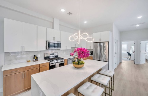 Paterson Apartment | 2-bedroom apartment in amazing Paterson with fitness room and AC