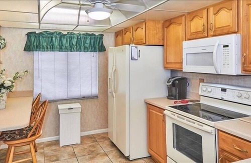 Madeira Beach Condo | 2 bedroom beach front condo in Maderia Beach OS407