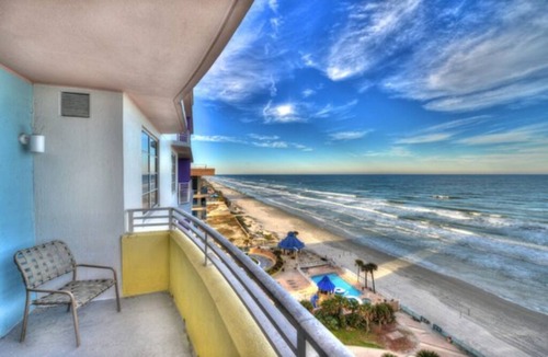Seabreeze Historic District Condo | 2 Bedroom Deluxe Condo w/Kitchen, Sleeps 8, on Daytona Beach, at Ocean Walk!