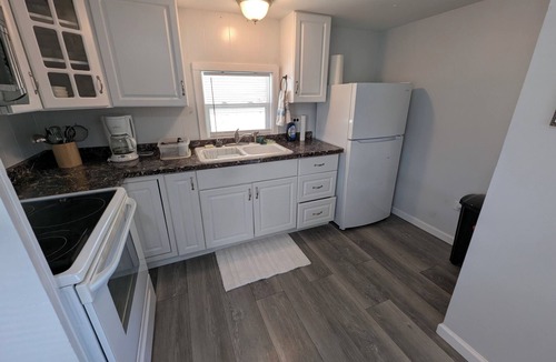 Laguna Beach House | 2-bedroom Home in charming West End Laguna Beach Panama City Beach Florida.