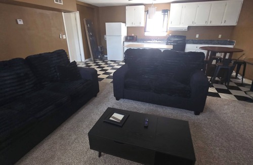Grovetown House | 2-bedroom house in fabulous Grovetown with cool AC breeze,and heat.Cozy cottage