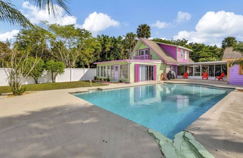 Indian River Estates House | 2 bedroom tropical pool home