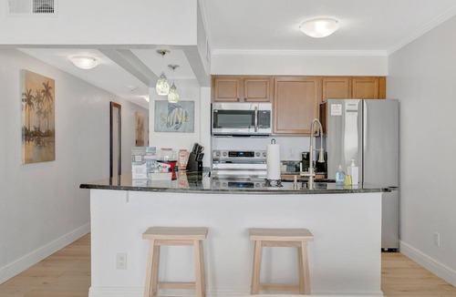 Rocky Point Condo | 2 Beds Waterfront Condo & Balcony | Heated Pool!