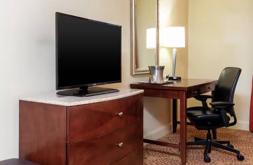 Grand Rapids House | 2 Comfortable Rooms w/Family Amenities, Pool Access & Free Airport Shuttle