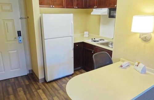 Secret Cove Apartment | 2 Full Beds | Non-Smoking, Kitchen