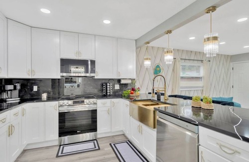Old Seminole Heights House | 2 Houses Near Downtown, 5 Bed and 4 Bath Sleeps 12