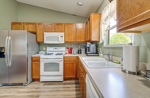 Mallory Square Cottage | 2 Mi to Lake Sumter Landing: Home in The Villages