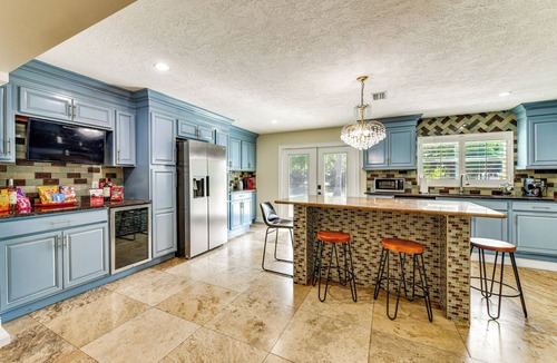 Desoto Acres House | 2 Private Pools! 2-Acre Retreat Near Dtwn Sarasota