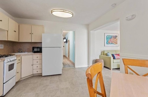 Little Torch Key Hotel | 2 Queen Suite w/Water Views, Pool & Beach Access | Breakfast Included