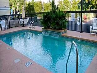 Downtown Dunedin Hotel | 2-Star Hotel ∙ Holiday Inn Express Hotel & Suites Clearwater North/Dunedin