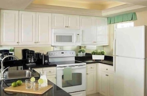 Marco Island Hotel | 2 The Charter Club, Beach, Hot Tub, Pool, Beach!