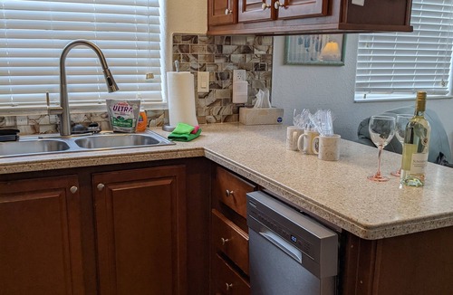 Four Corners Cottage | 20 Minutes to Disney - Cozy Cottage