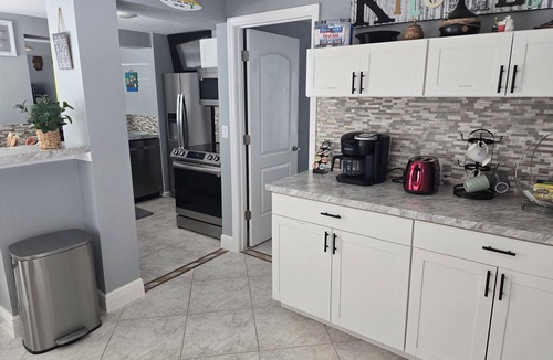 Mid Island House | 200ft From Beach 14 x 16 Ft Inground Heated Swim Jacuzzi Sleeps 8 Parking 4 cars