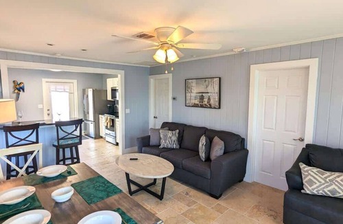 Fort Myers Beach House | 213 Ohio Cozy Cottage Just Short Walk to Beach