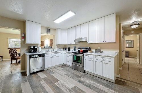 Tampa House | 2737 Bel Aire Circle