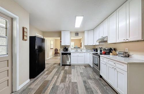 Tampa House | 2737 Bel Aire Circle