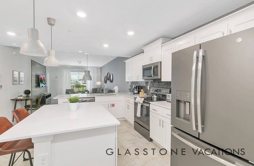 Kissimmee Condo | 2bd/2ba condo close to Disney, Storey Lake