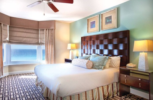 Panama City Beach Hotel | 2BD/Panama City Beach - Oceanfront View with Full Kitchen, Pools, Bar, and More!