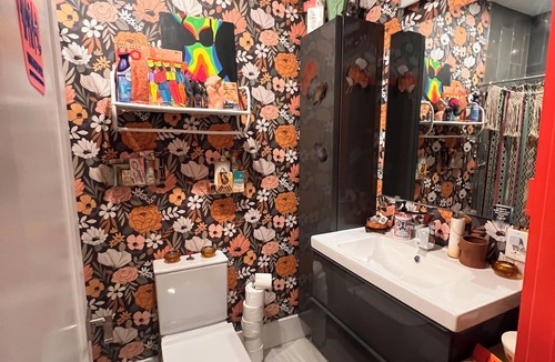 The Heights Condo | 2bed/2ba MAXIMALIST Close to NYC in fantastic Jersey City