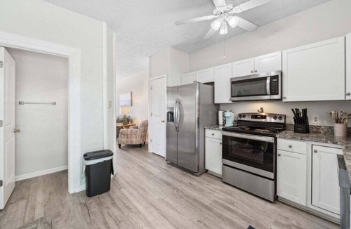 Biltmore Beach Villa | 2BR 2BA Townhome - Close to Beach! - Gas Grill