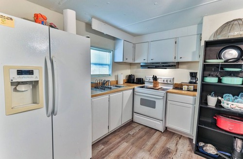 Citra House | 2BR + BBQ Near Silver Springs + Add-On Room