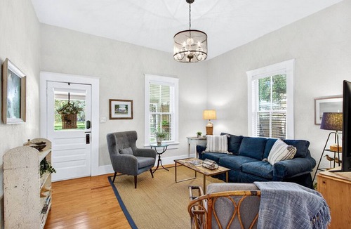 Sanford Cottage | 2BR COTTAGE IN SANFORD HISTORIC DISTRICT