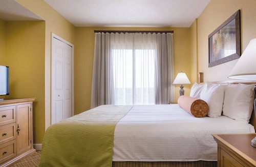 Lake Buena Vista Resort | 2BR-Dlx Inside Disney Gates-5 Pools, 2 Lazy Rivers, SPLASH pad, Mini Golf & More