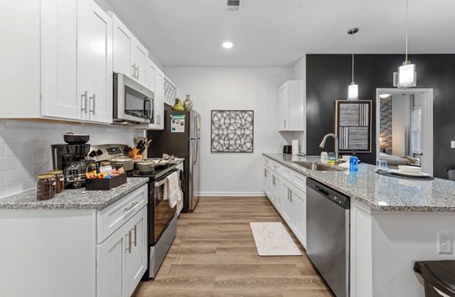 Yulee Apartment | 2BR on 1st floor: Pool, Gym, Bikes, Grill, 2 King Beds, and a Sleeper Futon!
