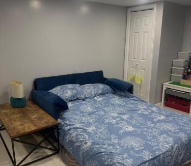 Fair Lawn House | 2BR Private Basement Near MetLife - Sleeps 5 - NYC Bus