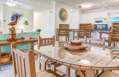 Islamorada Apartment | 2nd Floor Duplex on Gated Bayfront Property