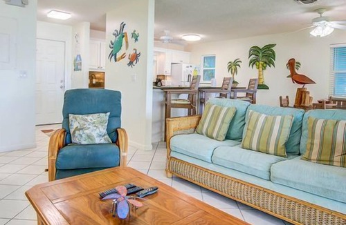 Islamorada Apartment | 2nd Floor Duplex on Gated Bayfront Property