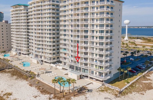 Navarre Beach Condo | 2nd Floor OceanFront,Free Beach Chairs & Unbrella Service HeatedPool ArcadeGame