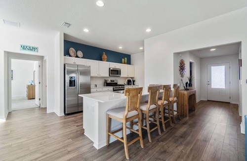 Candler House | 3/2 + Golf Cart + Dog Friendly + Near Eastport