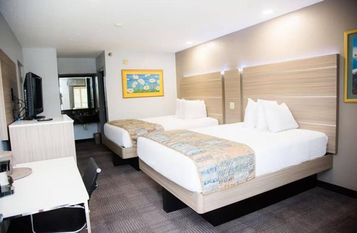 Mary Esther Hotel | 3 Affordable Rooms | Near Wild Willy's Adventure Zone | Free On-site Parking