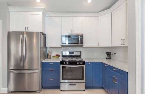 Piedmont House | 3 Bdrm, 2 Bath Home with Golf Cart & WiFi Close to Pools.