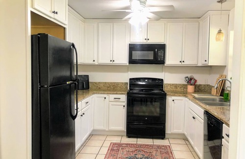 Stuart House | 3 Bedroom 2 Bath House with pool - Close to the beach and downtown