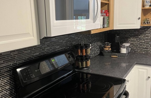 Upper Peninsula Michigan House | 3 Bedroom/2 Baths in a central Marquette location.