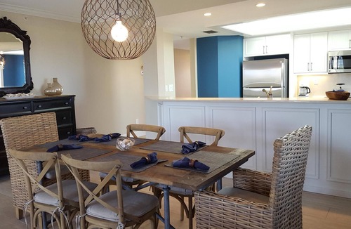 Vanderbilt Beach Condo | 3 Bedroom and 2 Bath with Panoramic Water Views Of Bay/Gulf & Pool/Spa/Beach