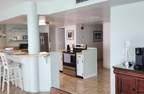 Daytona Beach Shores Condo | 3-Bedroom Condo in Lovely Daytona Beach Shores with Amazing Views!