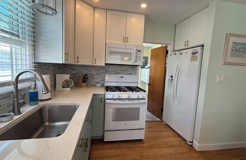Brigantine Cottage | 3 bedroom, family-friendly, beach retreat only 1 block to the beach or bay
